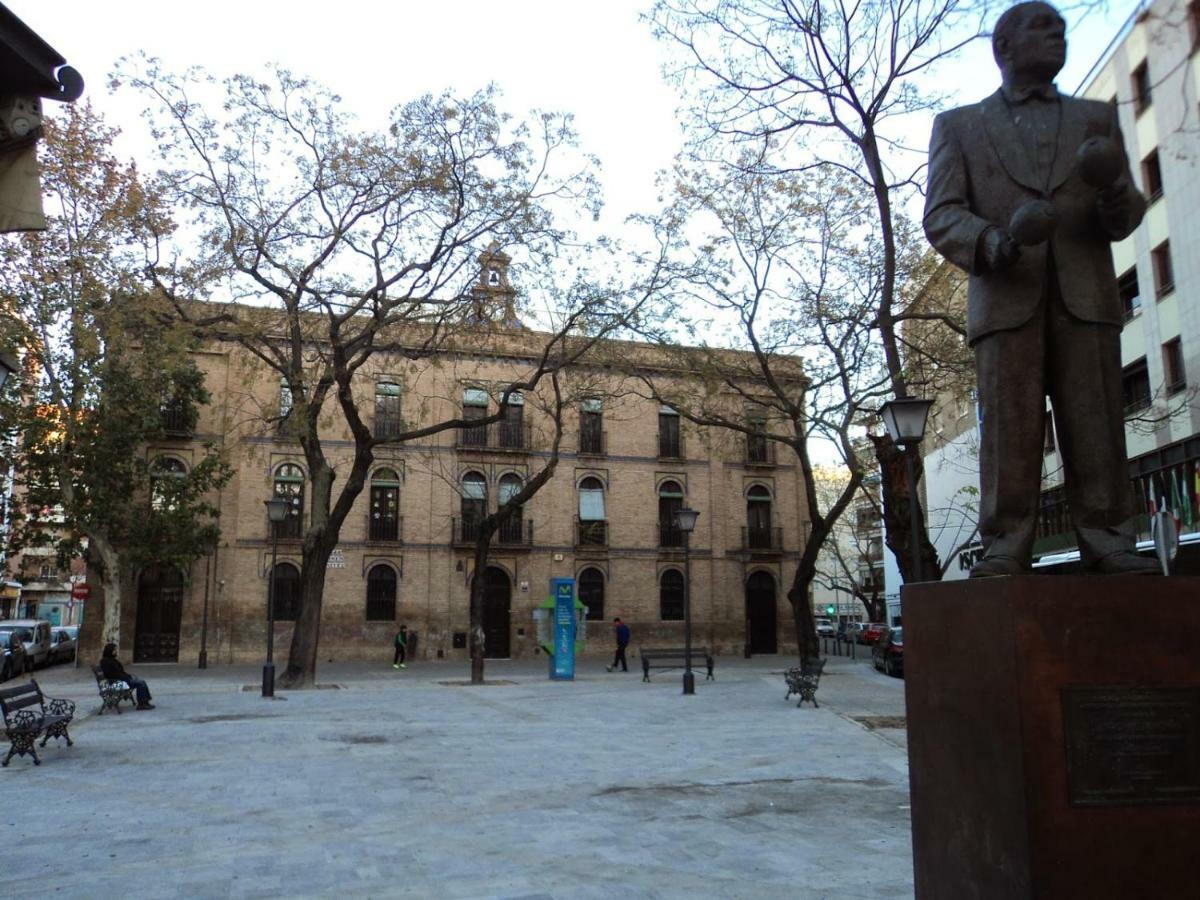 Apartamento Puerta Carmona Sevilla Eksteriør bilde